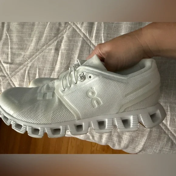 On running cloud 5 undyed sneakers - Picture 9 of 14